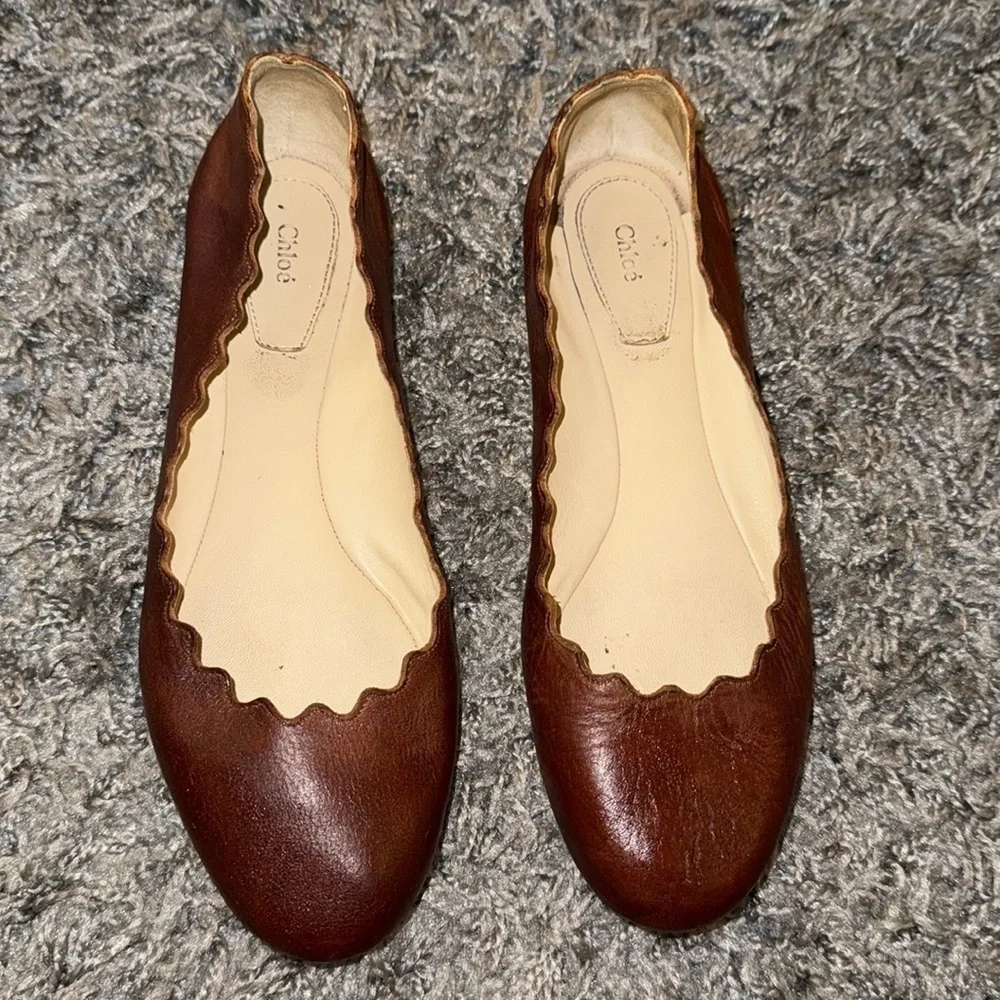 Chloe Lauren Ballet Ballerina Scalloped Flats Chestnut Cognac Brown size 37 (6)